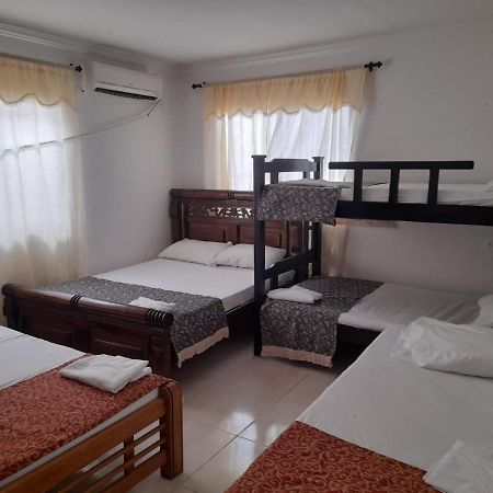 Bed and Breakfast Wayuuco Backpackers Риоача Экстерьер фото